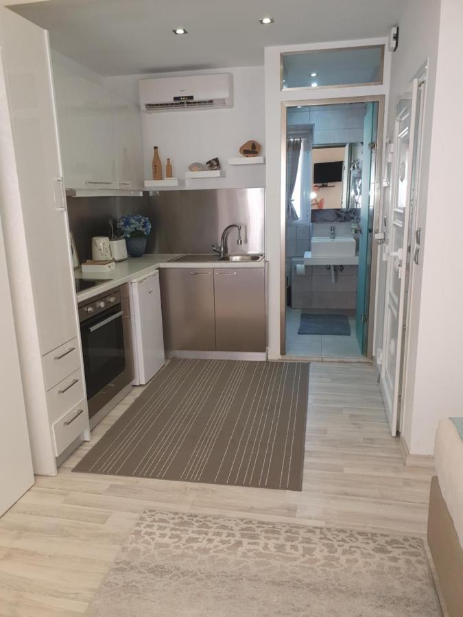 Apartament Helens *
